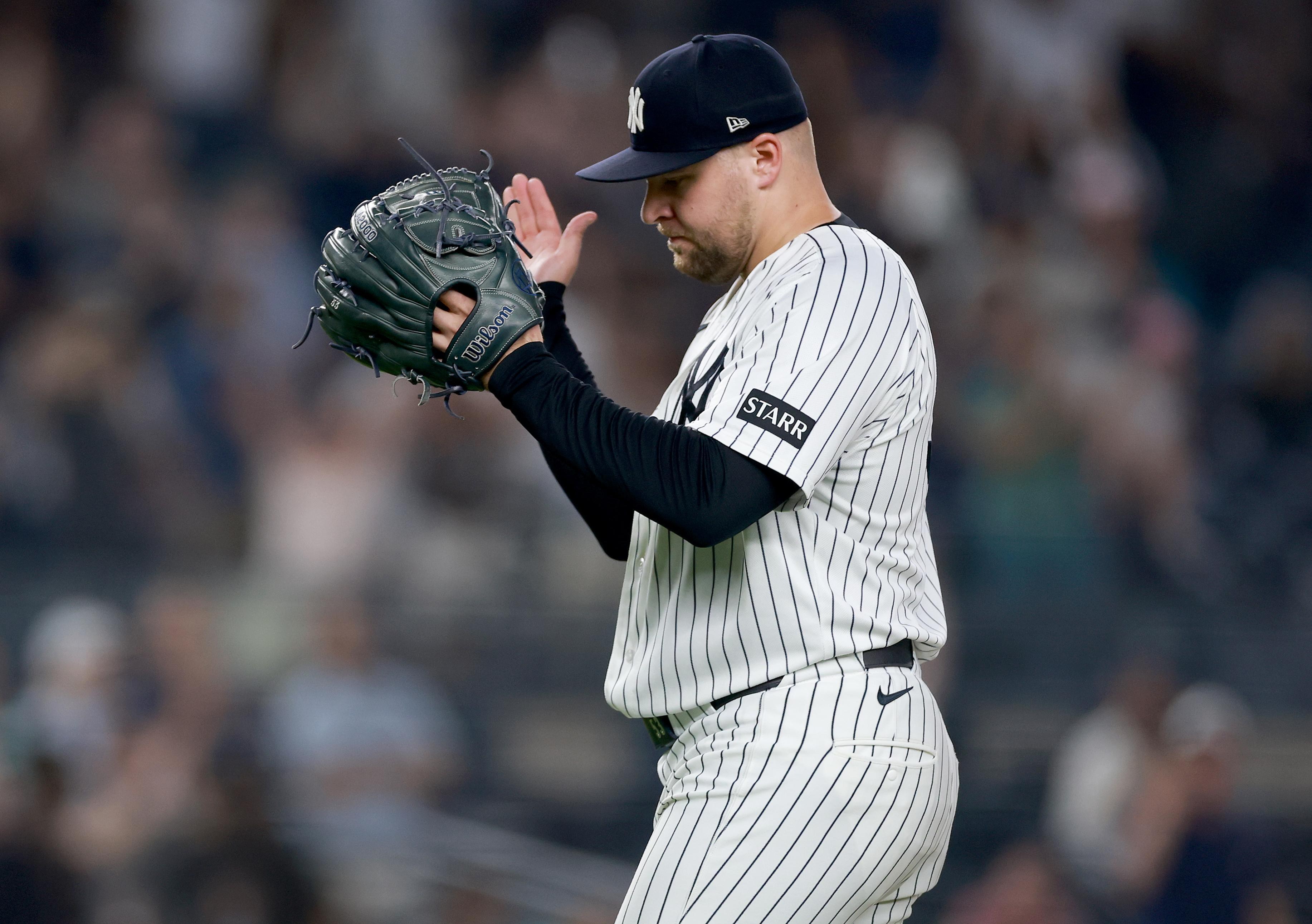 What should the Yankees do with their 10 free agents?