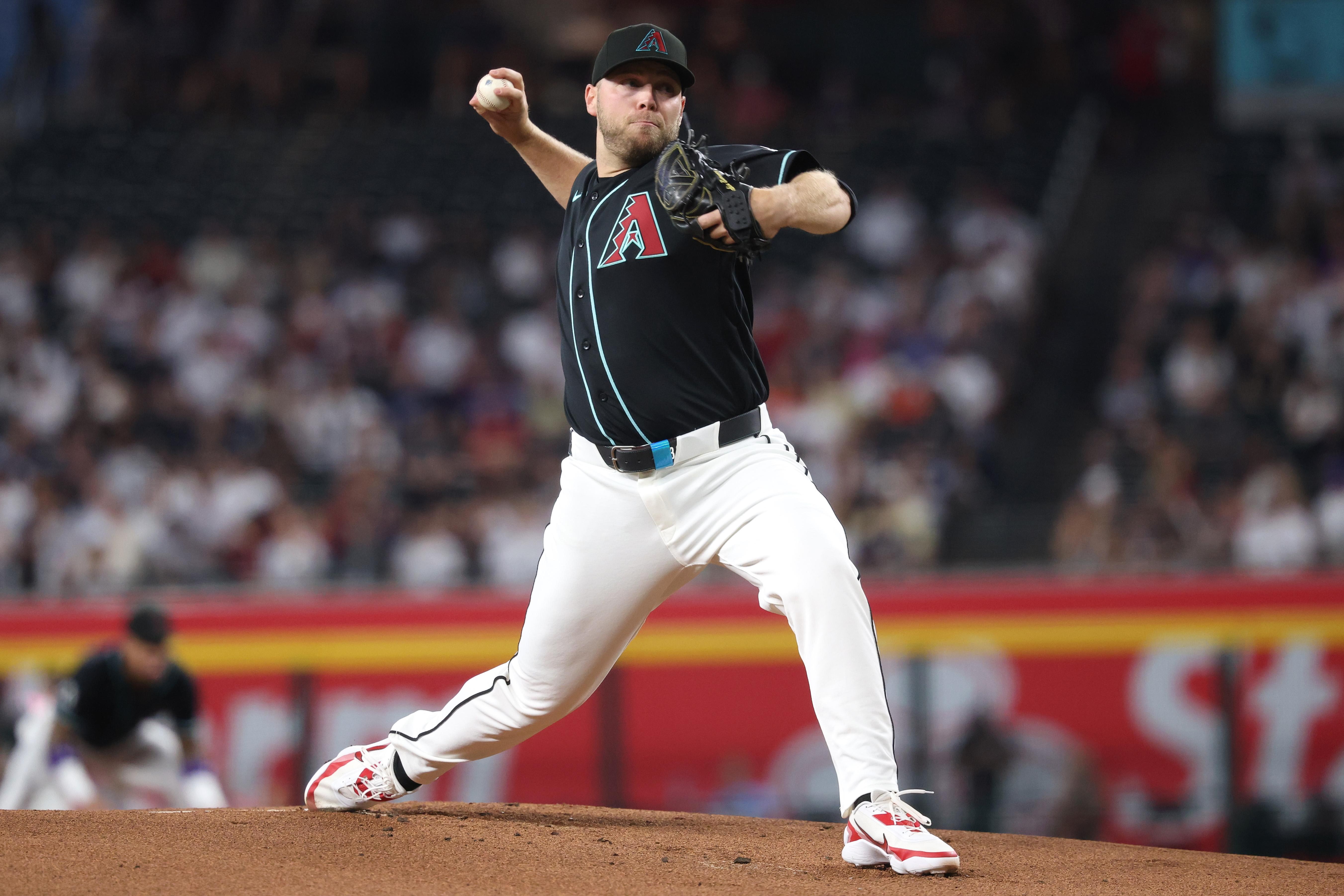 Corbin Burnes will not opt out, per reports