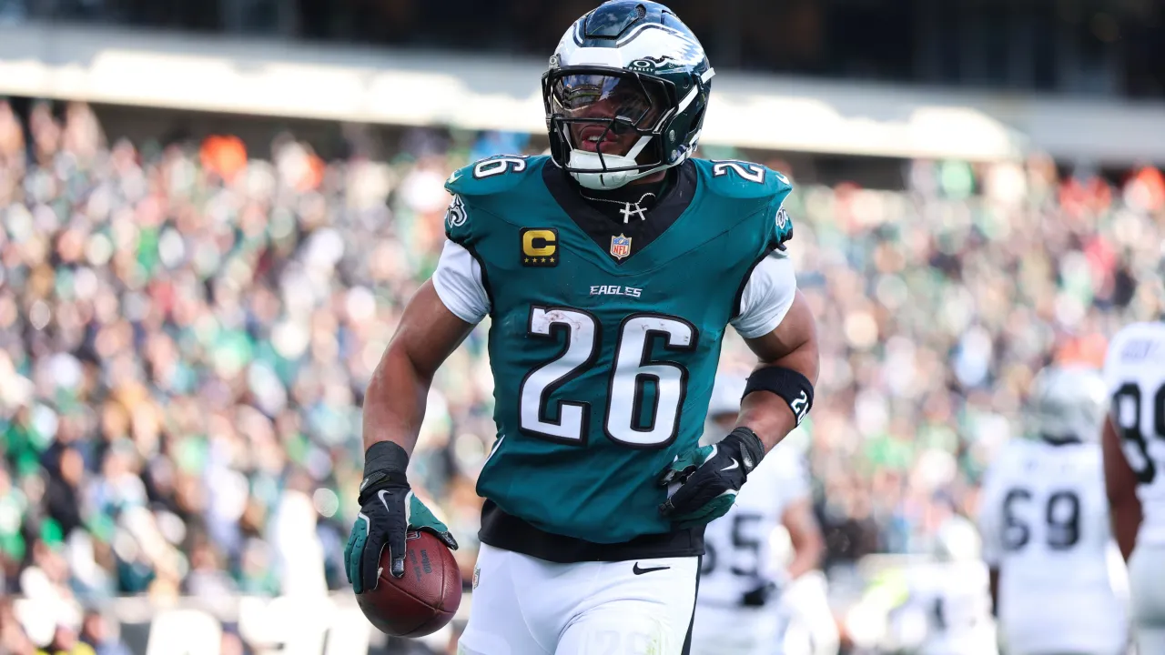 Eagles star running back headlines latest injury report