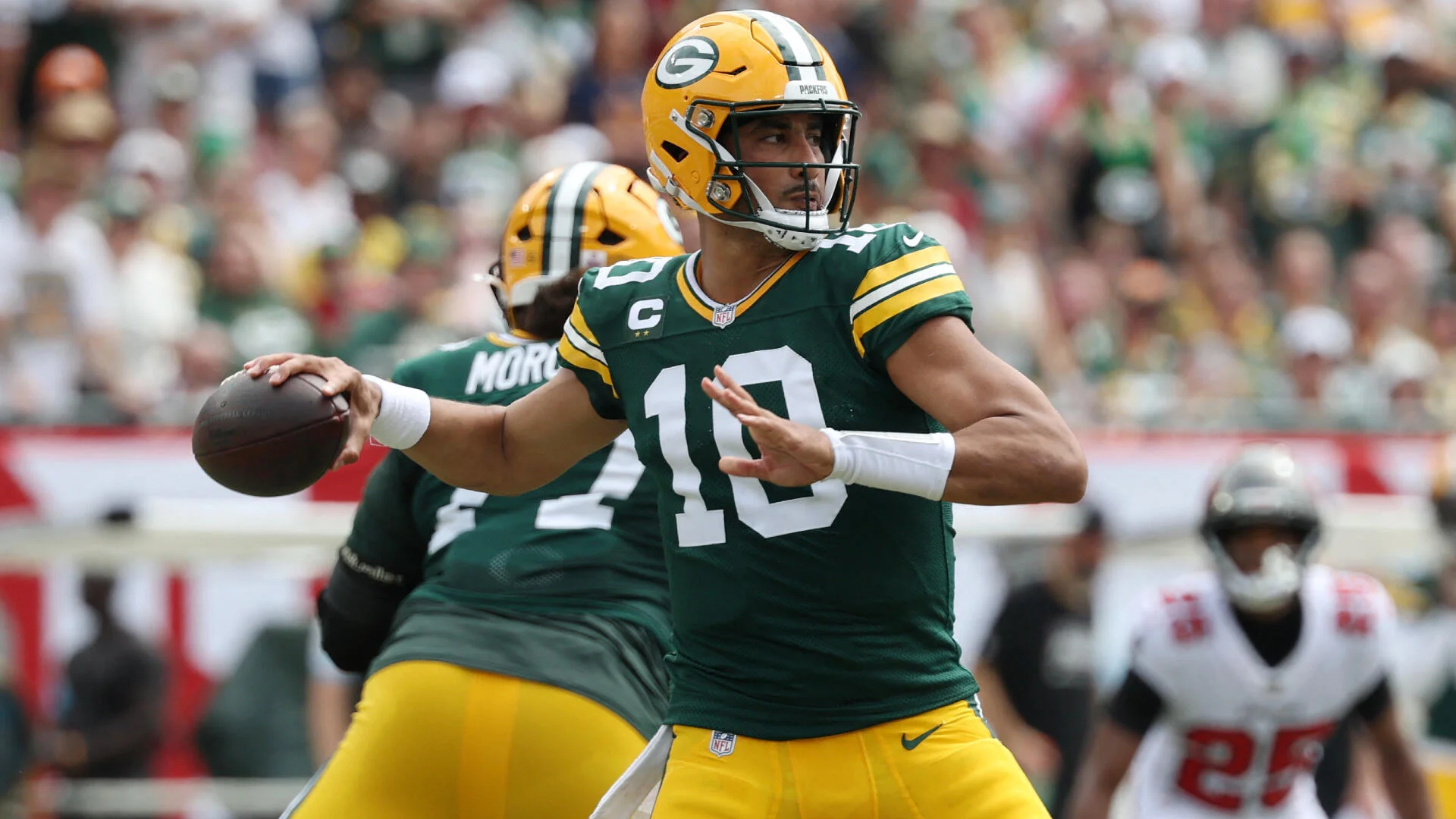 Today's top games to watch, best bets, odds: Panthers vs. Packers, Kings vs. Pelicans and more